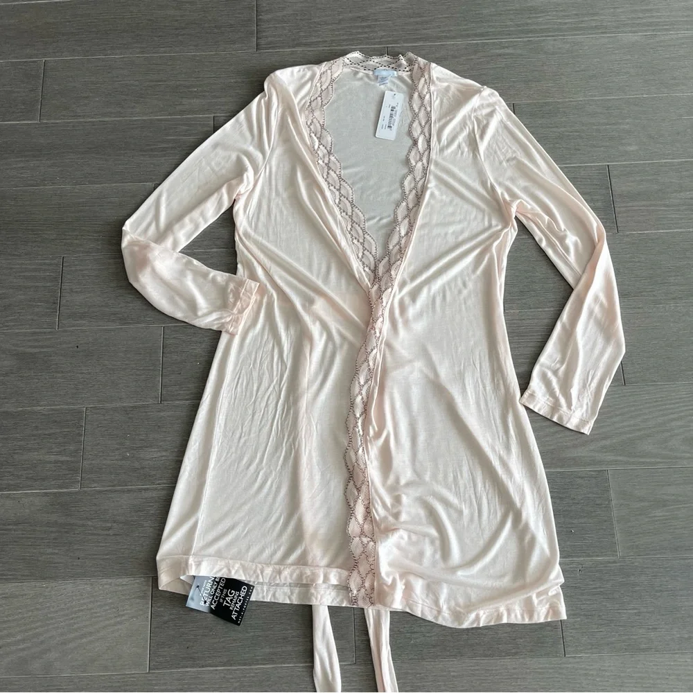 NWT EBERJEY Mabel Wrap Front Jersey Robe with Wide Lace Trim Pink Peach L Large - Picture 7 of 15